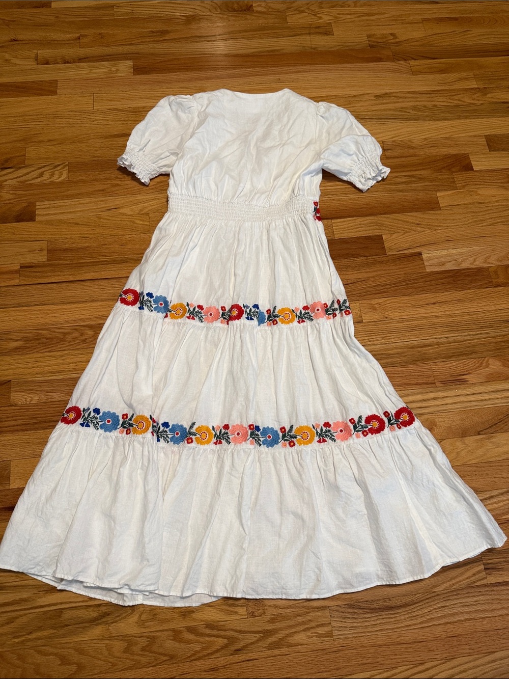 Boden White Maxi Dress with Multicolor Floral Embroidery - Picture 4 of 8